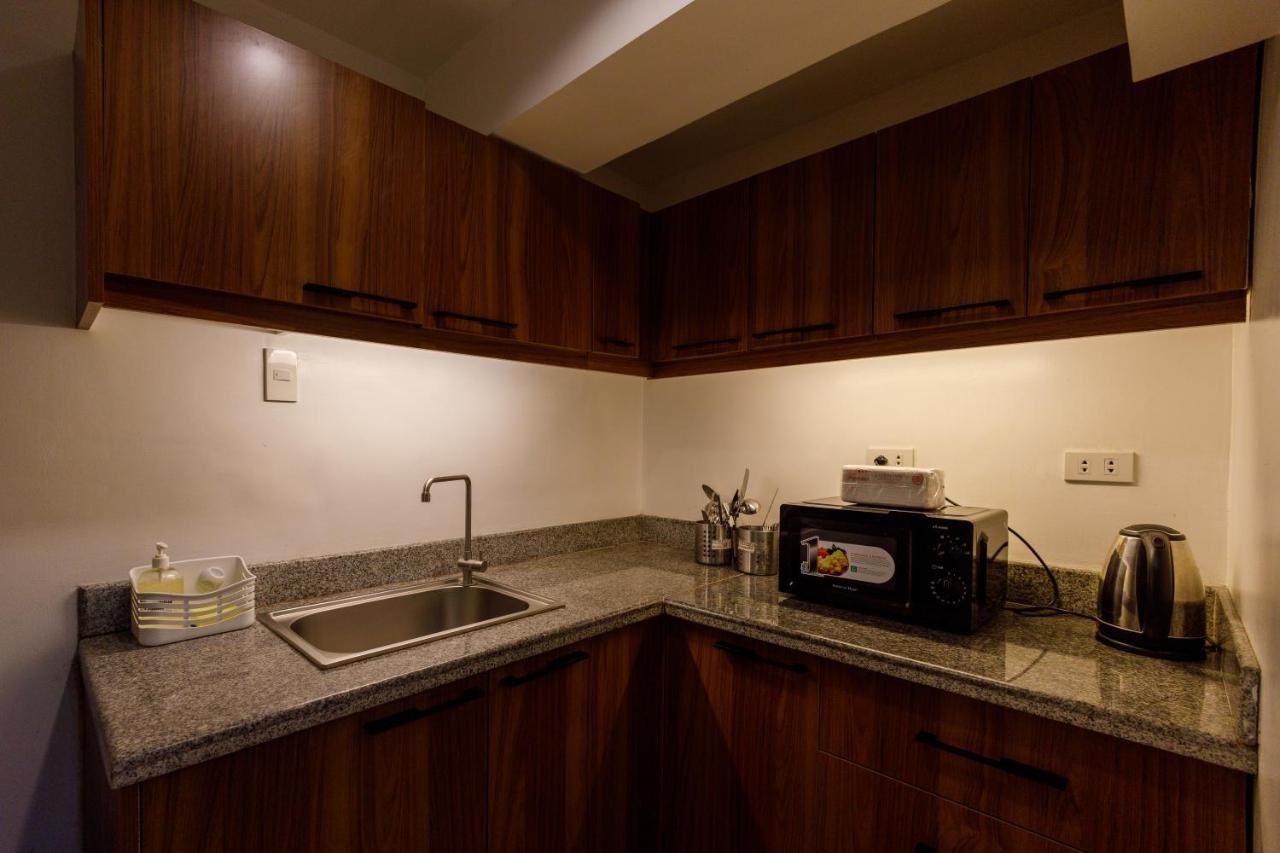 5880 Enriquez Residences 마닐라 외부 사진