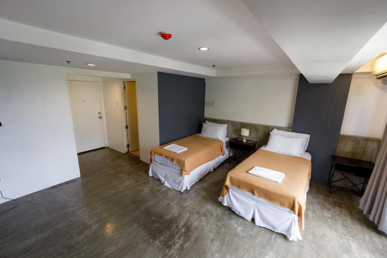 5880 Enriquez Residences 마닐라 외부 사진