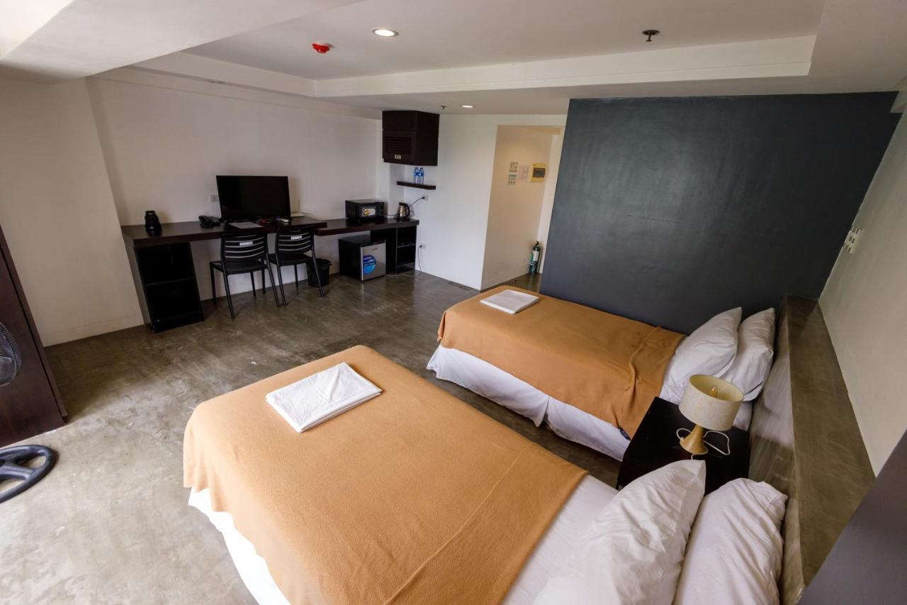 5880 Enriquez Residences 마닐라 외부 사진