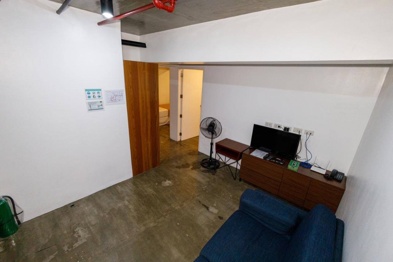 5880 Enriquez Residences 마닐라 외부 사진