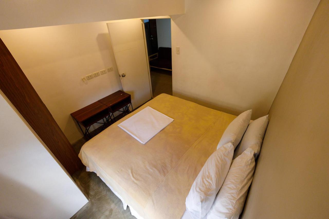 5880 Enriquez Residences 마닐라 외부 사진