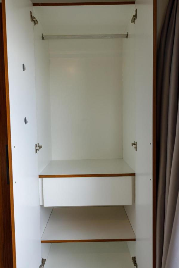 5880 Enriquez Residences 마닐라 외부 사진